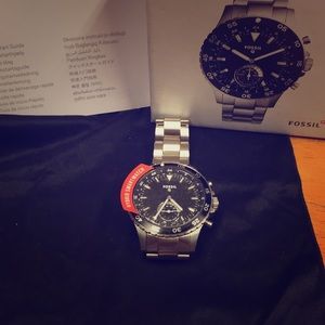 Fossil hybrid smart watch model crew master